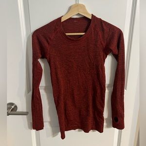 Lululemon Swiftly Tech Longsleeve in Oxblood / Burgundy | Size 2